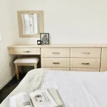 Home In Solihull - Near Nec, Bhx & Solihull Town Centre